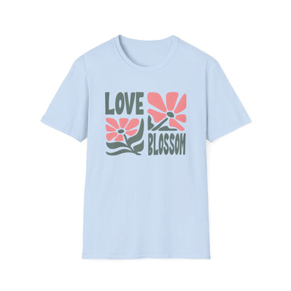 Love Blossom - Boho Flower T-Shirt