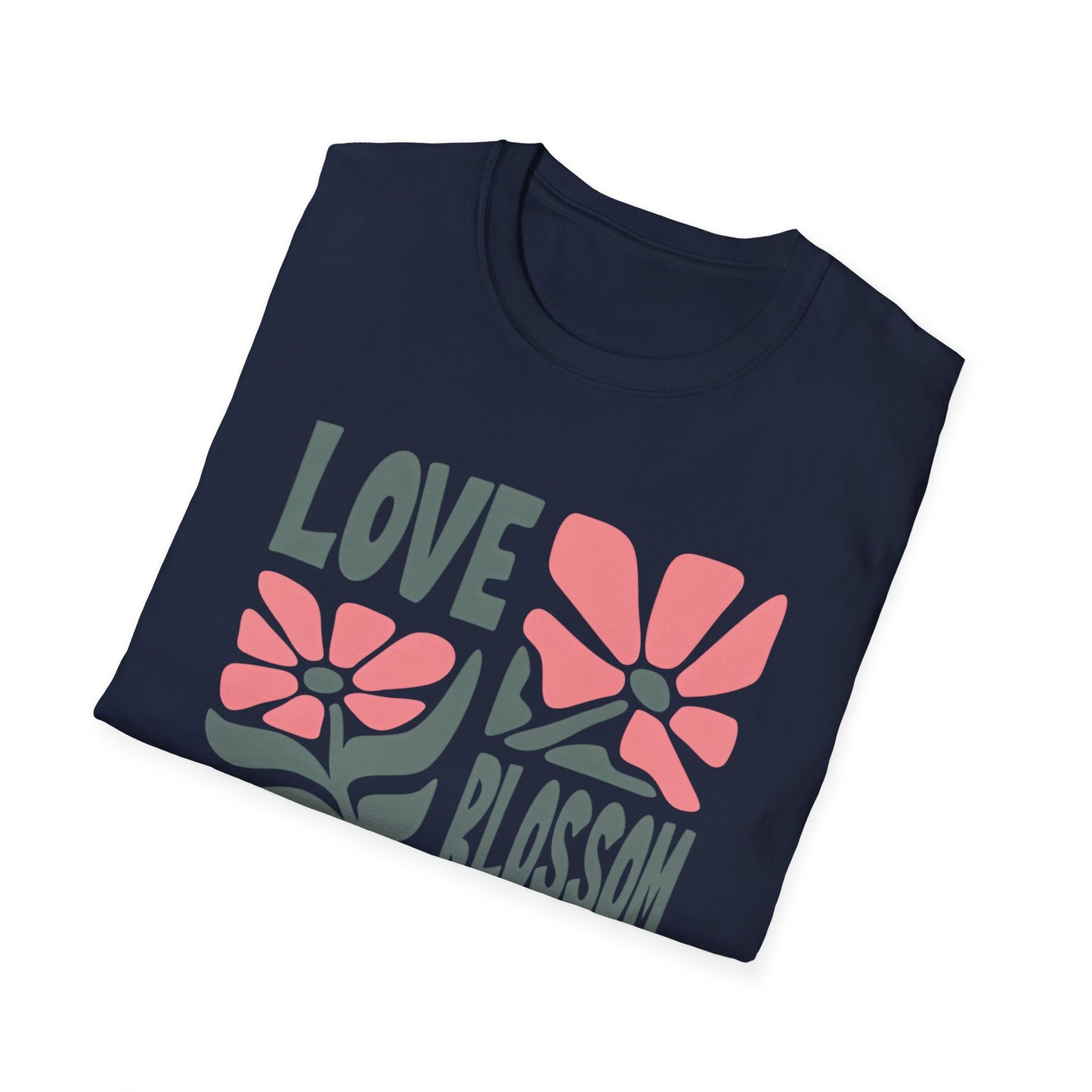 Love Blossom - Boho Flower T-Shirt